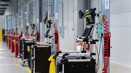 Η Toyota βρήκε τι θα κάνει με τις παλιές μπαταρίες ηλεκτρικών αυτοκινήτων