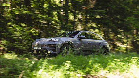 Αποστολή στη Βουλγαρία: Οι νέες Porsche Cayenne και Macan όπως δεν τις έχετε ξαναδεί