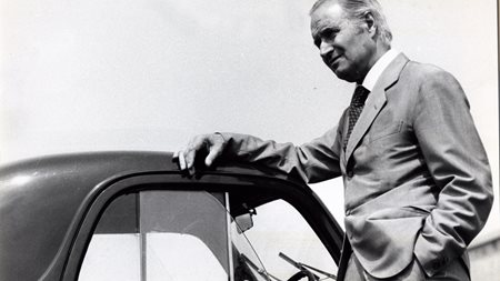 Ο σχεδιαστής πίσω από τα πιο εμβληματικά αυτοκίνητα της Ευρώπης