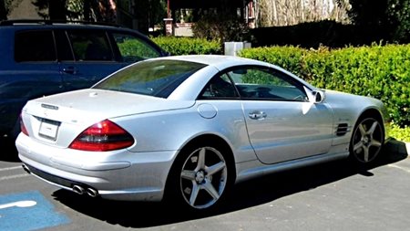 Το μυστήριο με την SL55 AMG του Steve Jobs-γιατί δεν είχε πινακίδες