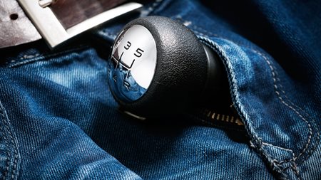 Τι αποκαλύπτει νέα έρευνα για όσους προτιμούν σπορ αυτοκίνητα