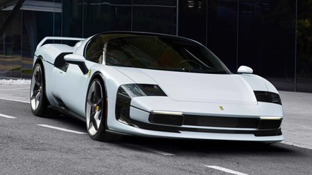 Η Ferrari SC40 είναι μοναδική και εμπνευσμένη από την θρυλική F40