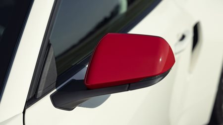 Μείωση μισθού για CEO κορυφαίας φίρμας αυτοκινήτων