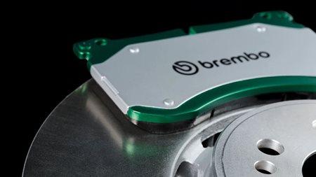 Τι είναι τα "πράσινα" φρένα και γιατί έχουν σημασία στα νέα αυτοκίνητα