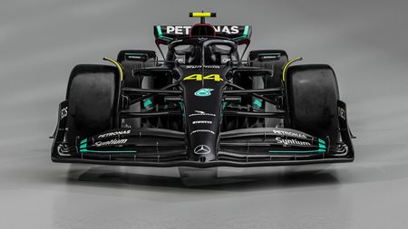 Formula 1 2023: Back to black για την Mercedes W14