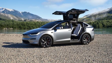 Πώς η Tesla κατάφερε να μειώσει το βάρος του Model X κατά 180 κιλά