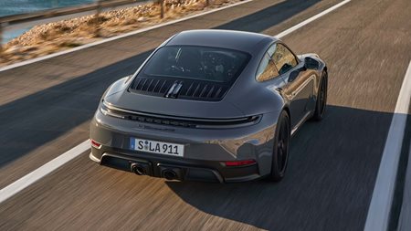 Τα coupe αυτοκίνητα κινδυνεύουν με εξαφάνιση-τι αποκαλύπτουν τα στοιχεία και η χώρα που τα σώζει