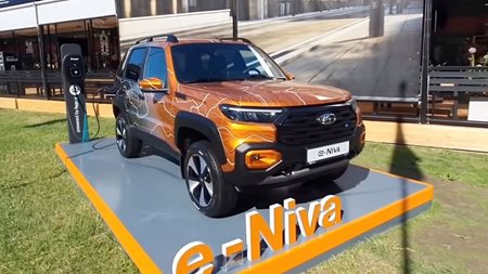 Αυτό είναι είδηση: Οι Ρώσοι παρουσίασαν το ηλεκτρικό Lada e-Niva