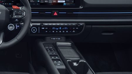 Ποια μεγάλη φίρμα λέει ότι "κανένας δεν θέλει πια χειροκίνητα κιβώτια ταχυτήτων"