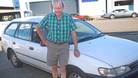 Το αυτοκίνητο που έχει κάνει 2 εκατομμύρια χιλιόμετρα με ίδιο κινητήρα και κιβώτιο