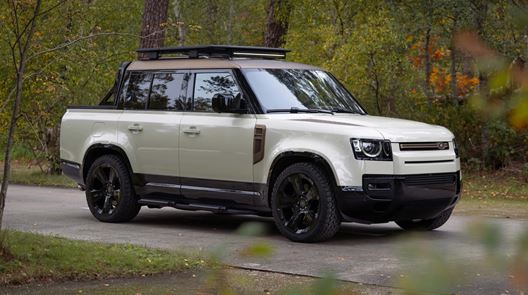 Όσο περιμένεις το ηλεκτρικό Defender ρίξε μια ματιά στην pickup εκδοχή του