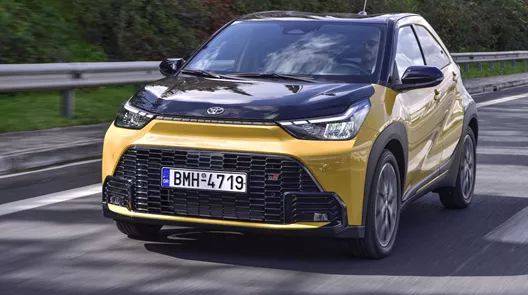 Toyota Aygo X Hybrid: Δοκιμάζουμε το πρώτο πραγματικά υβριδικό αυτοκίνητο πόλης