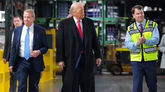 Τι απέγινε ο εργαζόμενος της Ford που έβρισε τον Trump;