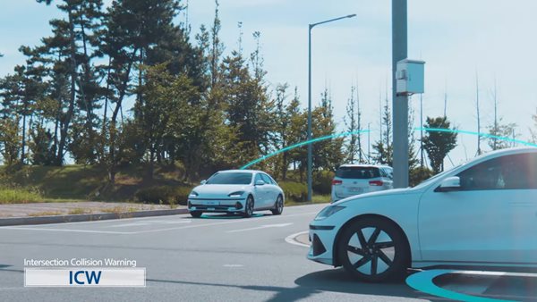 Πώς είναι η οδήγηση με αυτοκίνητα συνδεδεμένα σε 5G