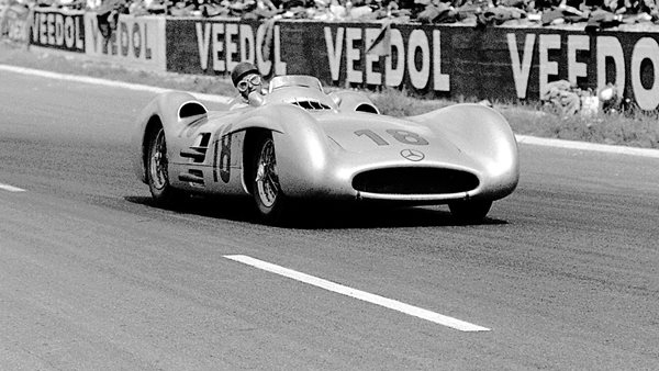 Αυτή η Mercedes-Benz W 196 μπορεί να πουληθεί πάνω από 135 εκατομμύρια ευρώ