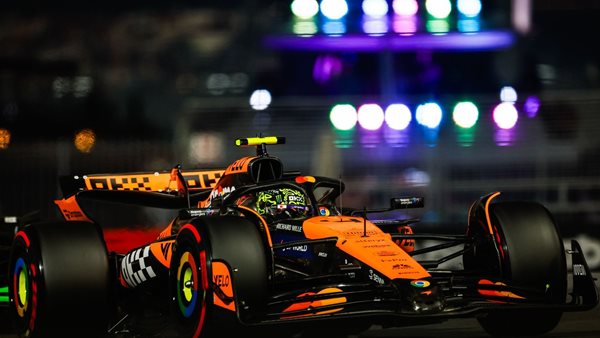 F1 GP Άμπου Ντάμπι: H McLaren πρωταθλήτρια για πρώτη φορά μετά το 1998
