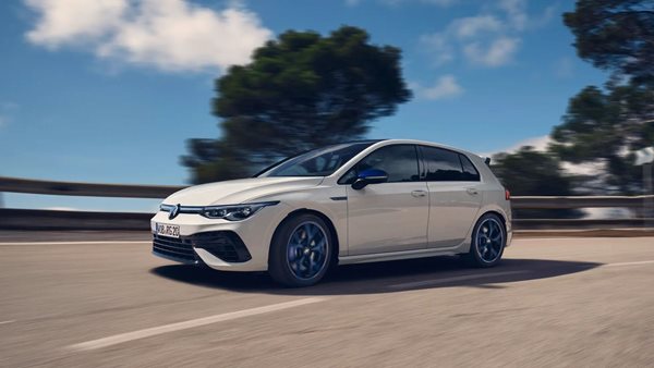 VW Golf R: Το ισχυρότερο Golf γιορτάζει με 328 ίππους