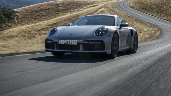 Επετειακή Porsche 911 για τα 50 χρόνια της turbo