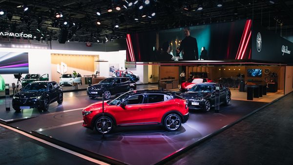 Αυτή η Alfa Romeo έκλεψε τις εντυπώσεις στο Παρίσι