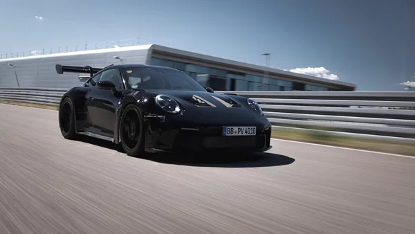 Νέα Porsche 911 GT3 RS: Αναμονή μέχρι τις 17 Αυγούστου