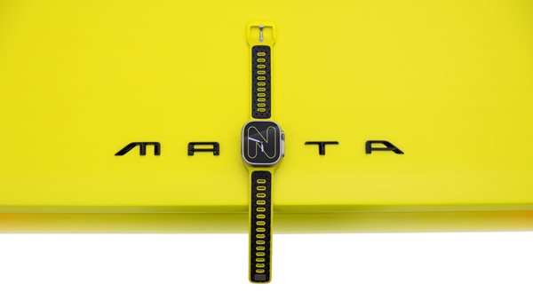 Το ηλεκτρικό Opel Manta GSe έγινε λουράκι για Apple Watch