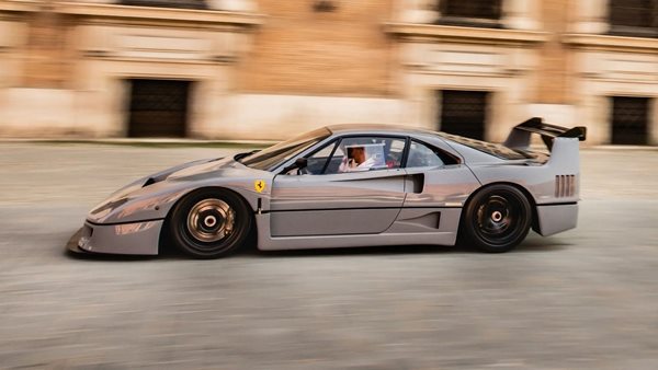 Τελικά κάποιος αγόρασε την Ferrari F40 Competizione που δεν ήθελε κανείς
