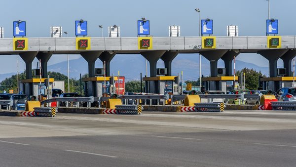 Ρεκόρ στα διόδια της Ελλάδας Ιούλιο και Αύγουστο