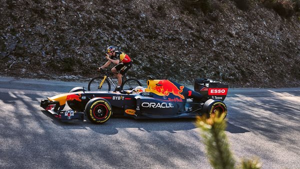 Video: τα video games του Verstappen πριν το Βέλγιο