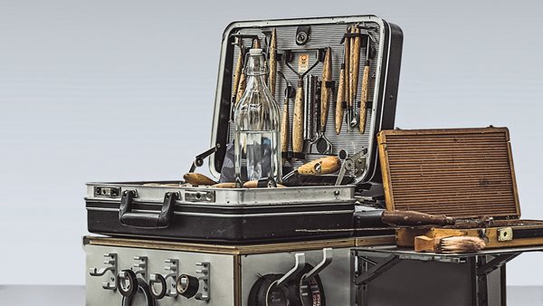 H βαλίτσα ενός "γλύπτη" της Porsche είναι ακόμα χρήσιμη και στην ψηφιακή εποχή