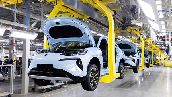 Mercedes, BMW, VW εναντίον Ευρώπης για τους δασμούς στα ηλεκτρικά της Κίνας-όλες οι αντιδράσεις