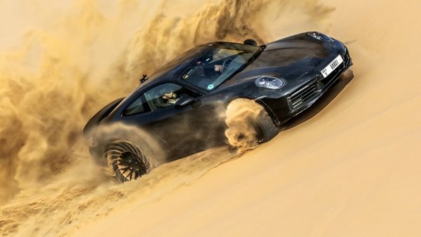Ναι, ναι, ναι Porsche 911 Dakar γιατί χώμα, χιόνι, άμμος το αξίζουν