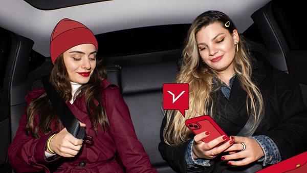 Κάποιος ξέχασε μια σόμπα μέσα σε ταξί της FREENOW