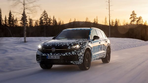 Κυκλοφόρησαν φωτογραφίες του νέου VW Touareg-Τι αλλάζει