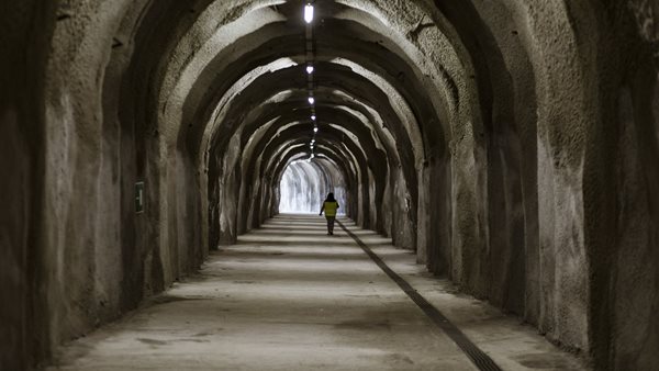 Ολυμπία Οδός: Μπήκαμε στα τούνελ διαφυγής της Κακιάς Σκάλας