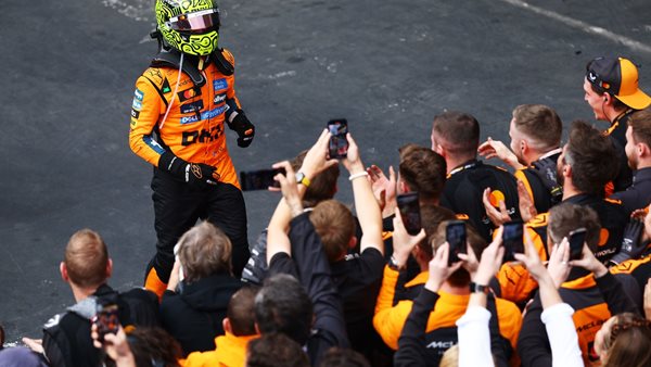 F1 GP Βραζιλίας: Η McLaren έχει αφεντικό