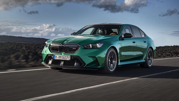 BMW M5 αγοράζουν μεσήλικες που δεν πάνε στην πίστα, σύμφωνα με στέλεχος της φίρμας