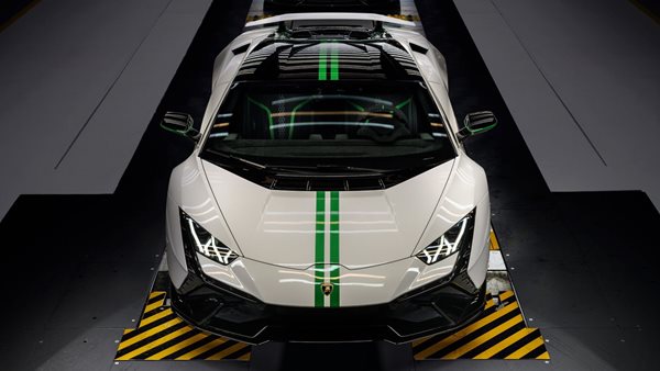 Τρεις νέες Huracan για τα 60 χρόνια Lamborghini