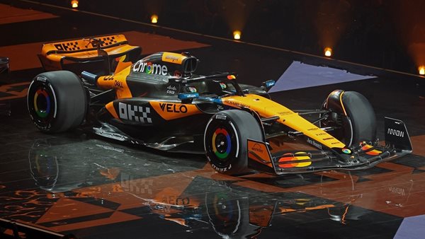 F1 75 Live: Εντυπωσίασε η McLaren που φέτος "τρέχει" με την Alwyn, μητρική του ΟΠΑΠ