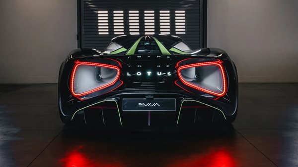 Αυτή είναι η Lotus Evija του Jenson Button-"το πιο ισχυρό αυτοκίνητο παραγωγής"