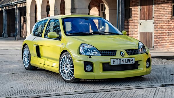 Το πιο ακριβό Renault Clio V6