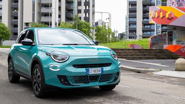 Το υβριδικό Fiat 600 στην Ελλάδα-δείτε τις τιμές του