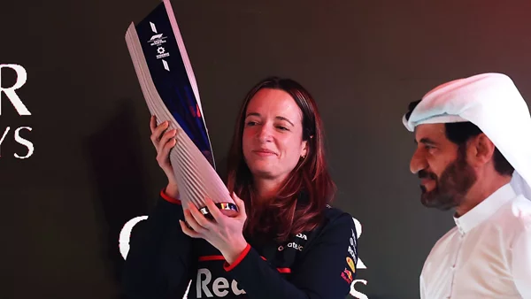 F1: Αποθέωση για την Hannah Schmitz-πώς κέρδισε τον αγώνα στο Κατάρ