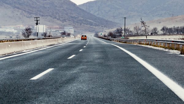 Πυροσβεστική: Πιθανόν να ανοίξει σήμερα η εθνική οδός Αθηνών-Θεσσαλονίκης