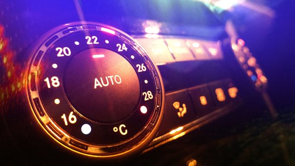 To τέλειο κόλπο που δροσίζει αμέσως το αυτοκίνητο χωρίς air condition