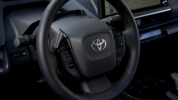 Πόσα δίνει η Toyota στους dealers για να αυξήσουν τους μισθούς