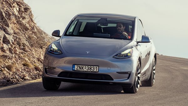 Δοκιμή Tesla Model Y LR AWD: Το αυτοκίνητο που κέρδισε την Toyota