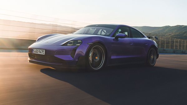 Νέα Porsche Taycan Turbo GT: Η πιο δυνατή Porsche που έγινε ποτέ με 1.092 ίππους (εικόνες, video)