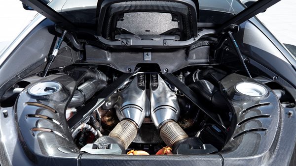 Συμβατικά αυτοκίνητα: Η Ευρωβουλή υπερψήφισε την απαγόρευση από το 2035