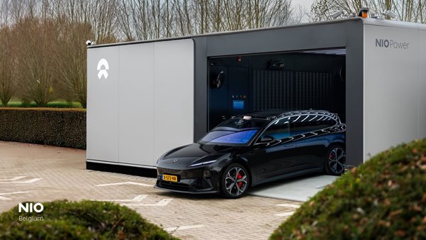 Η Nio έκανε ρεκόρ αλλαγής μπαταριών σε ηλεκτρικά αυτοκίνητα σε μια μέρα