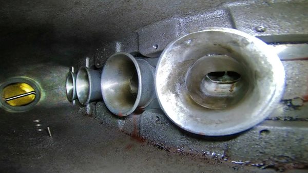 Live: Στα άδυτα μιας πολλαπλής εισαγωγής